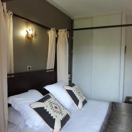 Hotel Le Domaine Du Terroir A 5 Minutes Des Grottes De Lascaux 3*