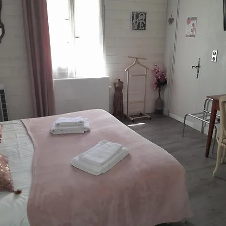 Hotel Le Domaine Du Terroir A 5 Minutes Des Grottes De Lascaux 3*
